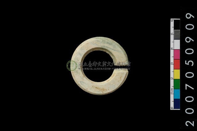 環狀玦形耳飾