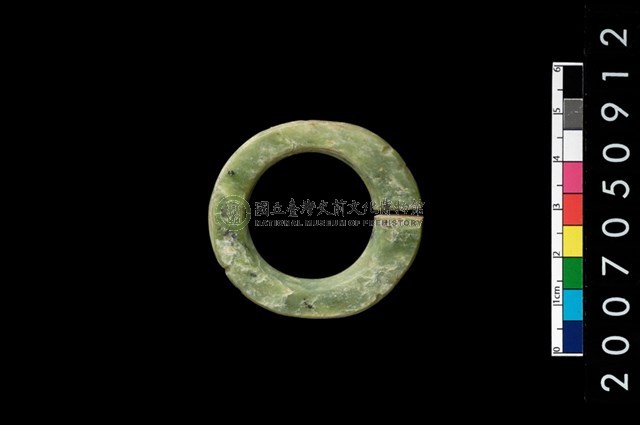 環狀玦形耳飾