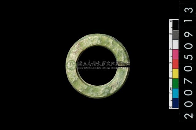 環狀玦形耳飾