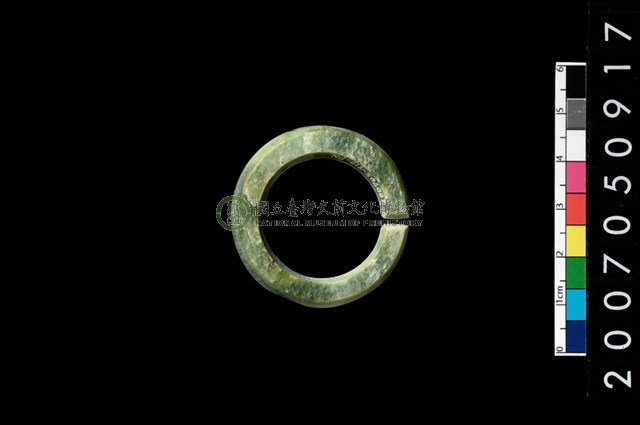 環狀玦形耳飾