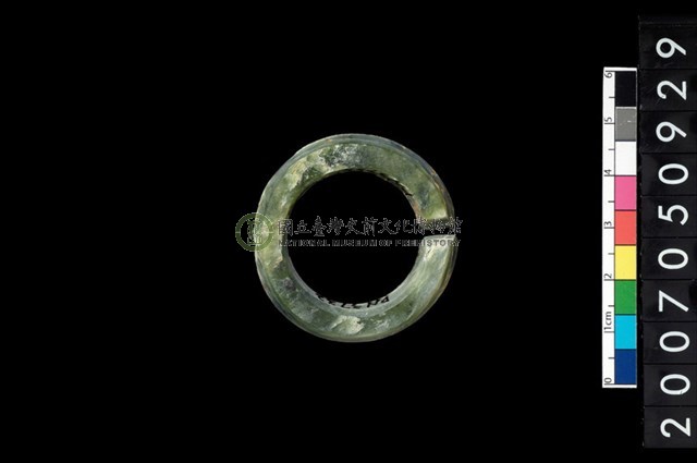環狀玦形耳飾