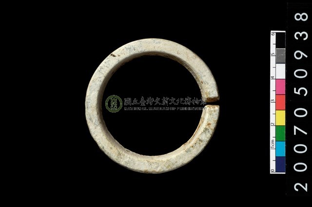 環狀玦形耳飾