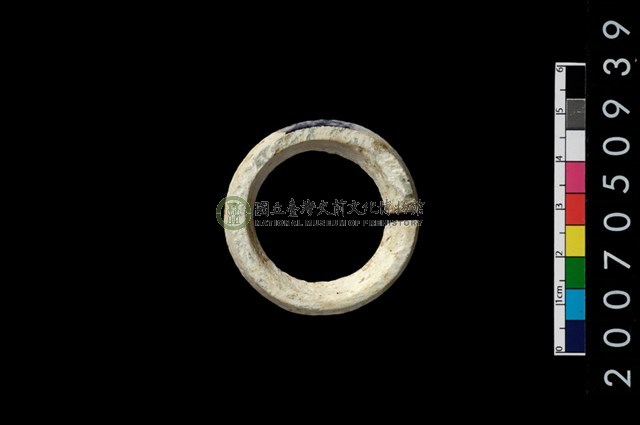 環狀玦形耳飾