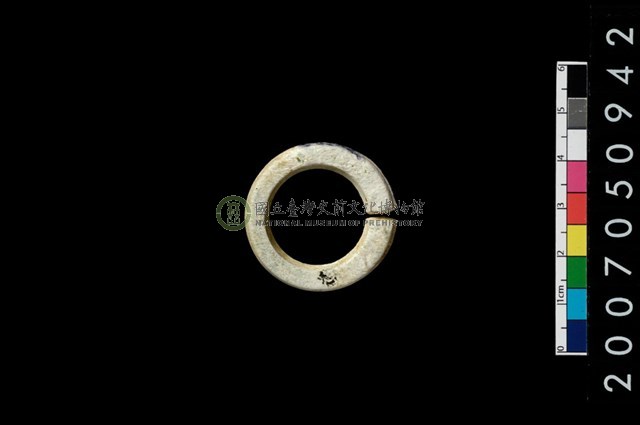 環狀玦形耳飾