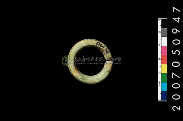 環狀玦形耳飾