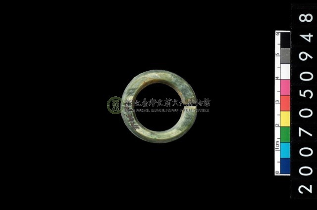 環狀玦形耳飾