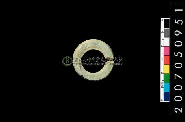 環狀玦形耳飾