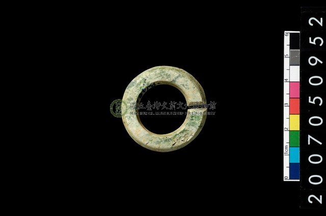 環狀玦形耳飾