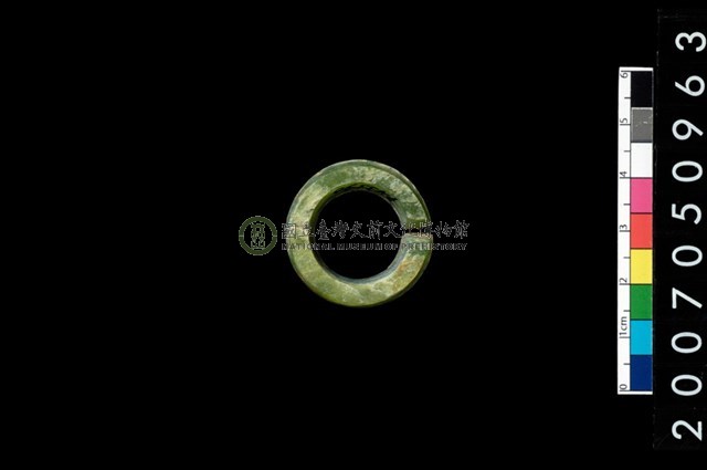 環狀玦形耳飾