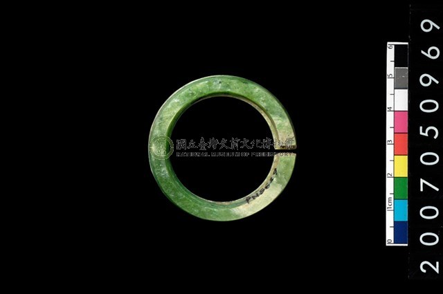 環狀玦形耳飾