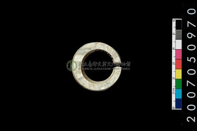 環狀玦形耳飾