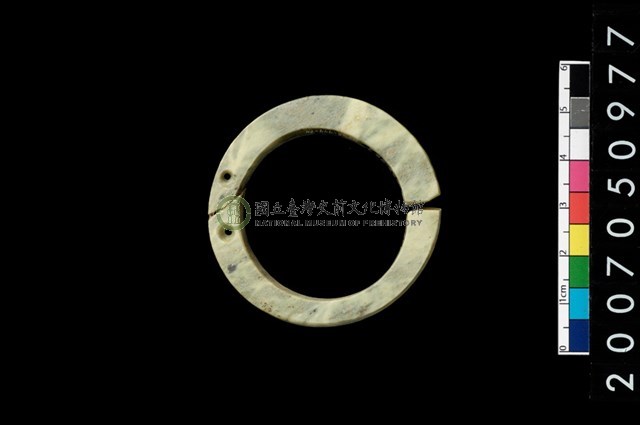 環狀玦形耳飾