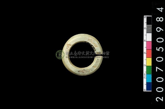環狀玦形耳飾