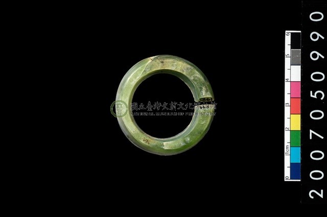 環狀玦形耳飾