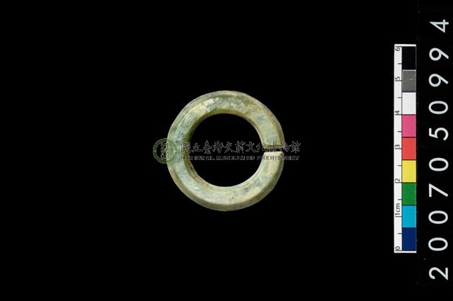 環狀玦形耳飾