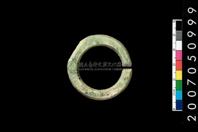 環狀玦形耳飾