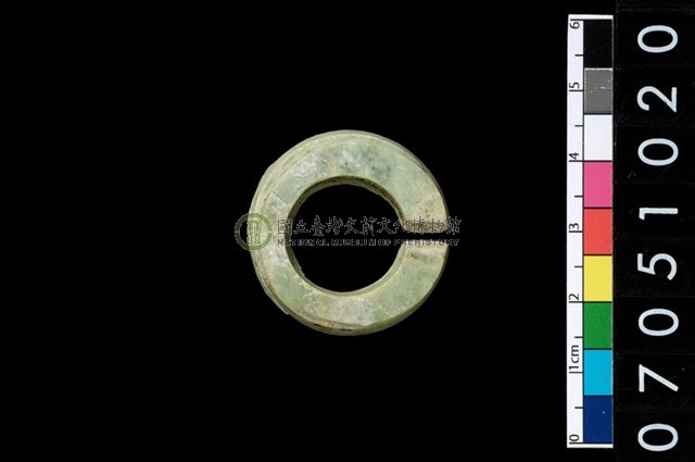 環狀玦形耳飾