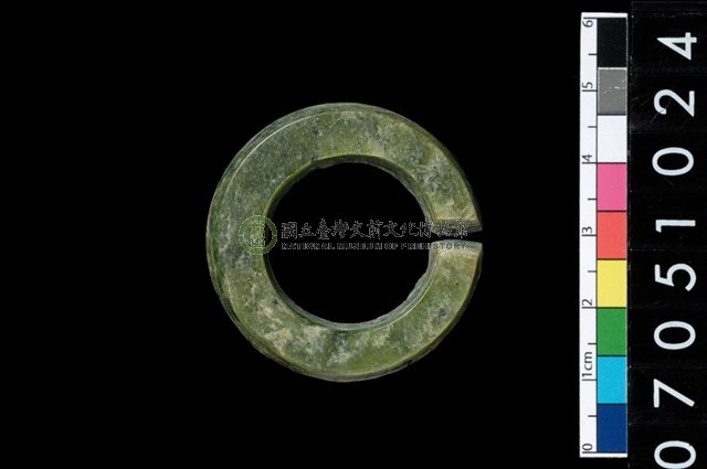 環狀玦形耳飾