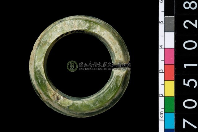 環狀玦形耳飾
