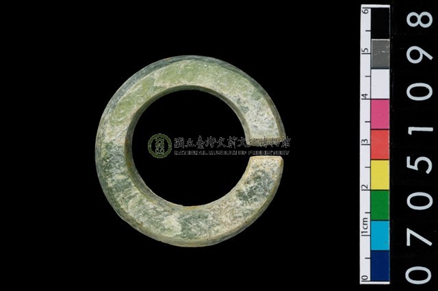 環狀玦形耳飾