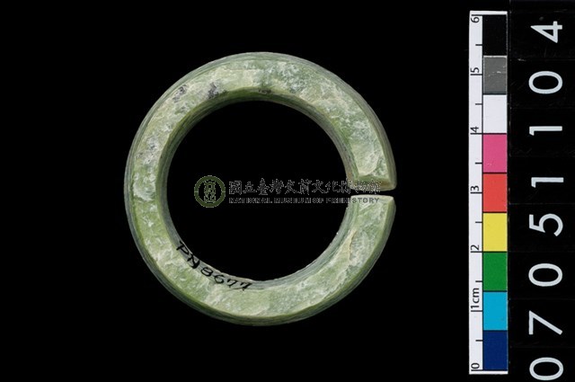 環狀玦形耳飾