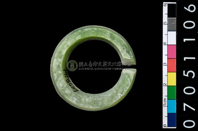 環狀玦形耳飾