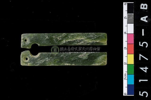 細長型玦形耳飾