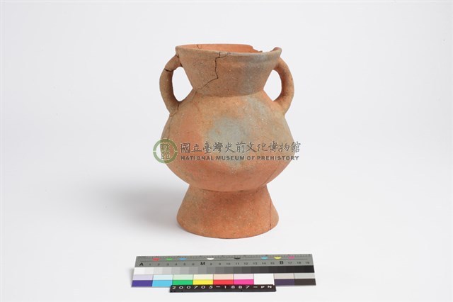 侈口折腹圓底雙豎把圈足罐