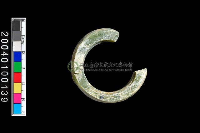 環狀玦形耳飾