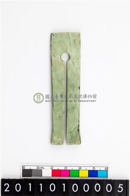 細長型玦形耳飾