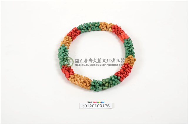 樹皮項飾