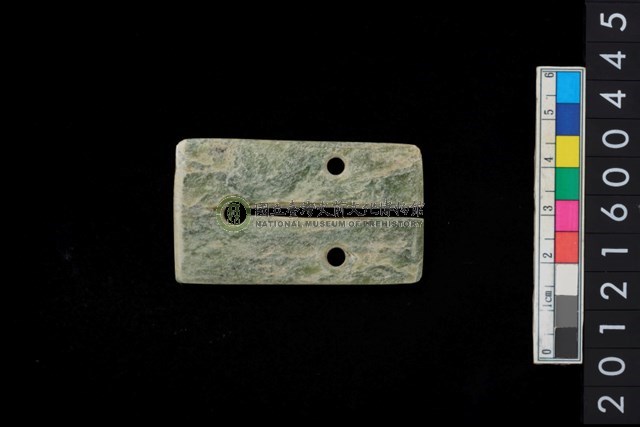 長方型玦形耳飾