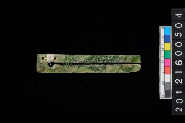 細長型玦形耳飾