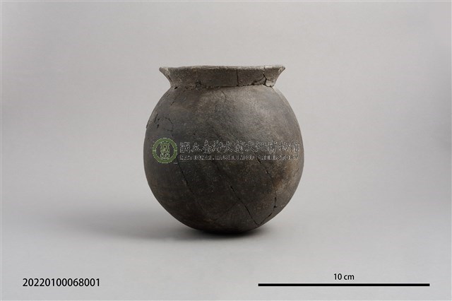 敞口鼓腹圜底罐