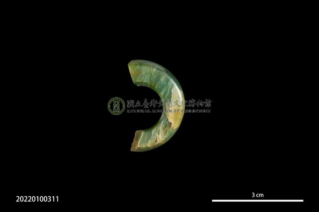 玉玦殘件