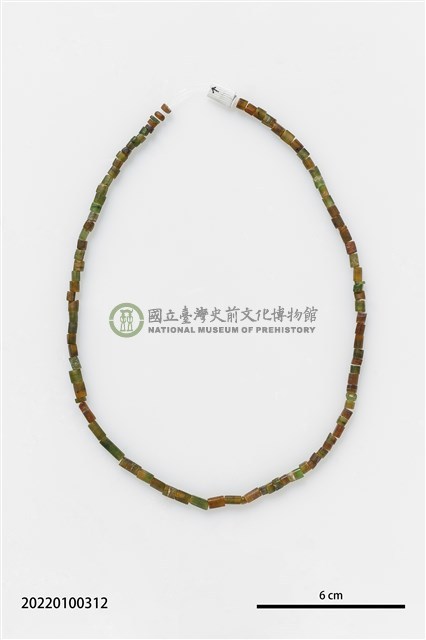 玉管珠串