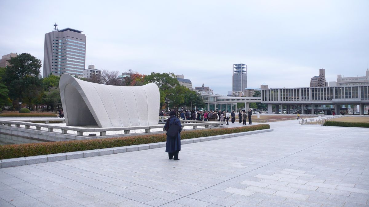 和平之燈與展示館