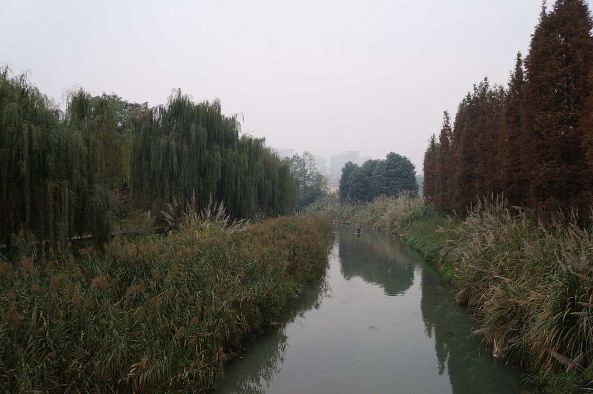 圖3現在流經博物館區域的摸底河景色