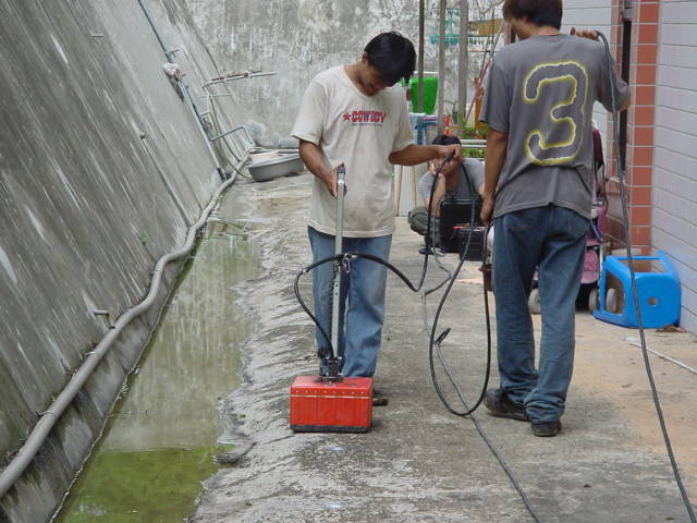 透地雷達講解演示經緯儀操作用科學考古儀器探索地底的秘密符號做一個最新潮的考古家