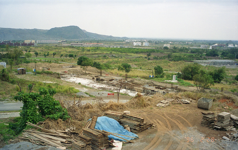 1-1996-0228-N28-卑南公園-客服中心工程-教育部經建會研考會工程會視察-夏麗芳攝-N28--