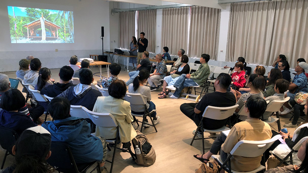「Makotaay生態藝術村」透過藝術家Iyo Kacaw的造形能力,將阿美族家屋的結構轉化應用於造舟(林芳誠攝)。