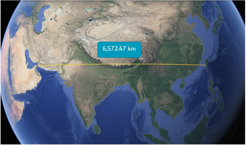 杜拜位於阿拉伯聯合大公國，與臺灣直線距離6572.47公里（底圖引用自 Google Earth，2025）。